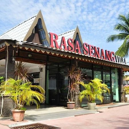 Rasa Senang Villa -Islam Guest Only Pantai Cenang  Esterno foto
