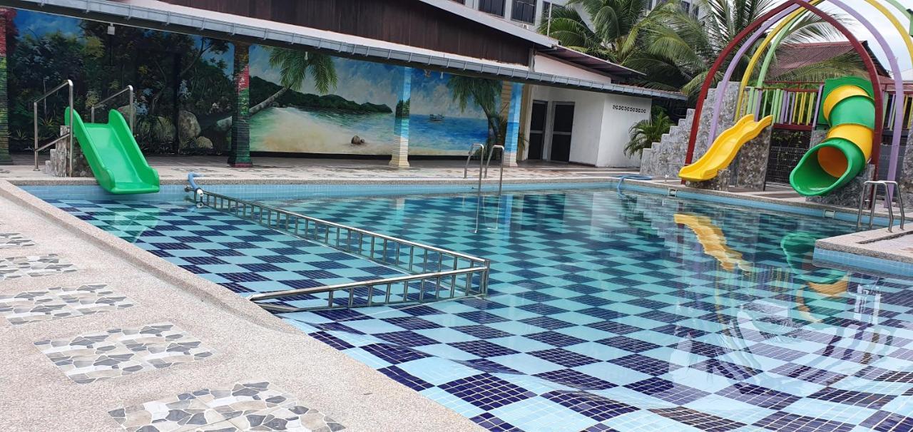 Rasa Senang Villa -Islam Guest Only Pantai Cenang  Esterno foto