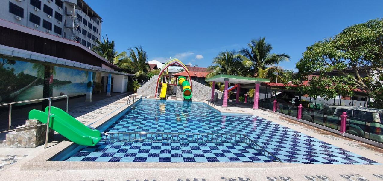 Rasa Senang Villa -Islam Guest Only Pantai Cenang  Esterno foto