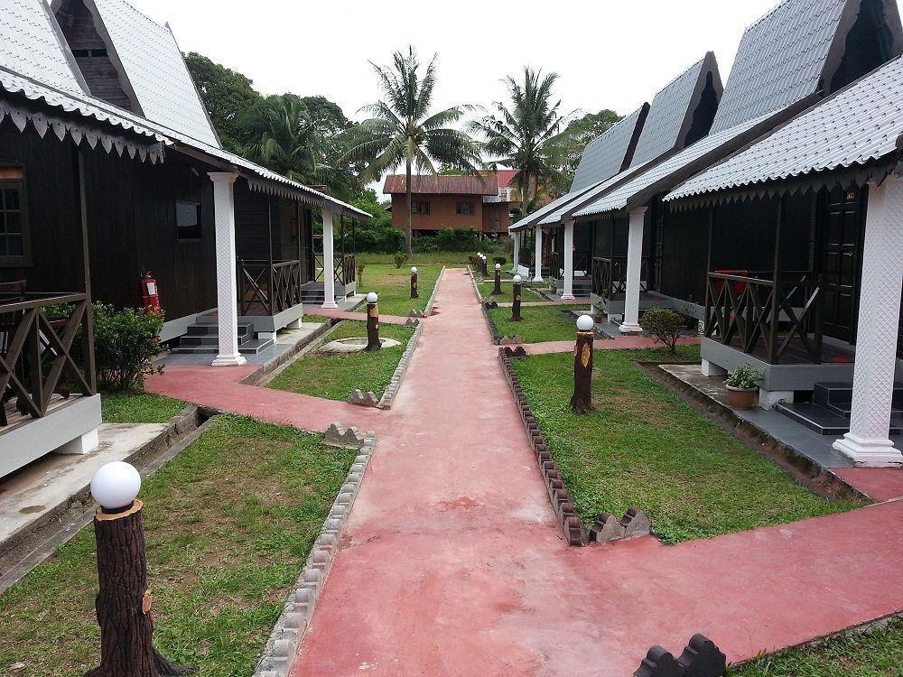 Rasa Senang Villa -Islam Guest Only Pantai Cenang  Esterno foto
