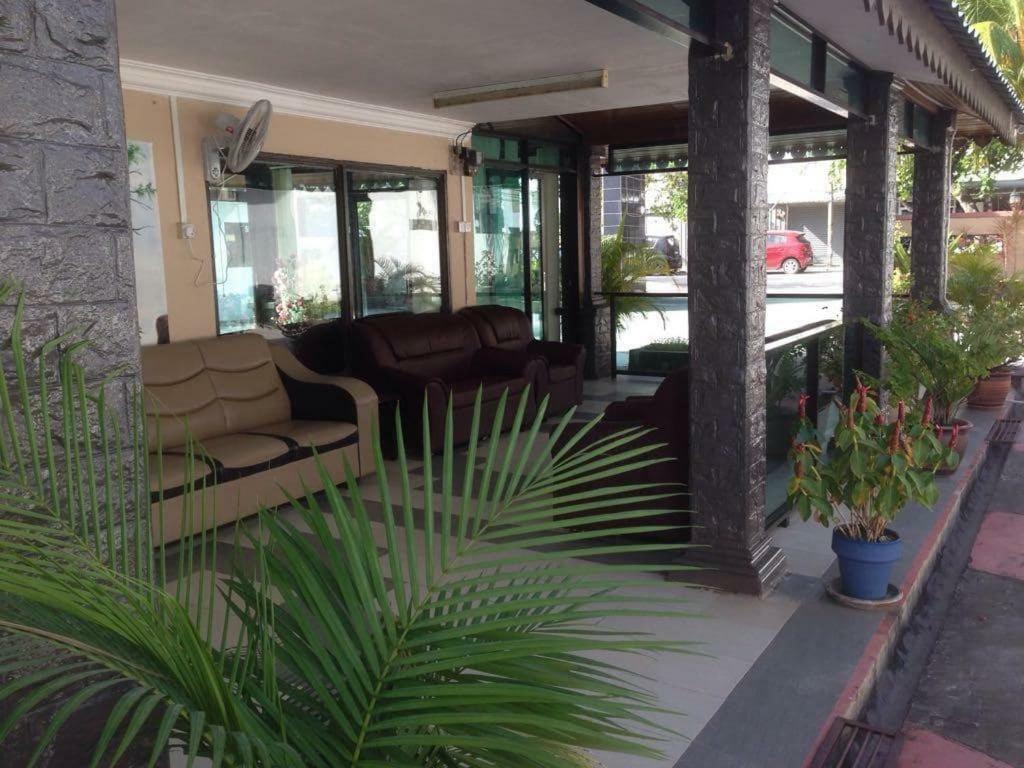 Rasa Senang Villa -Islam Guest Only Pantai Cenang  Esterno foto